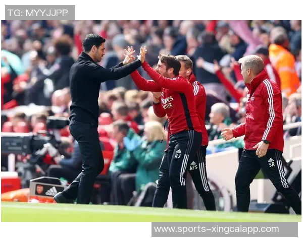 扎卡评选英超中场实力榜单B费领衔维尔茨紧随其后帕尔默位列第三