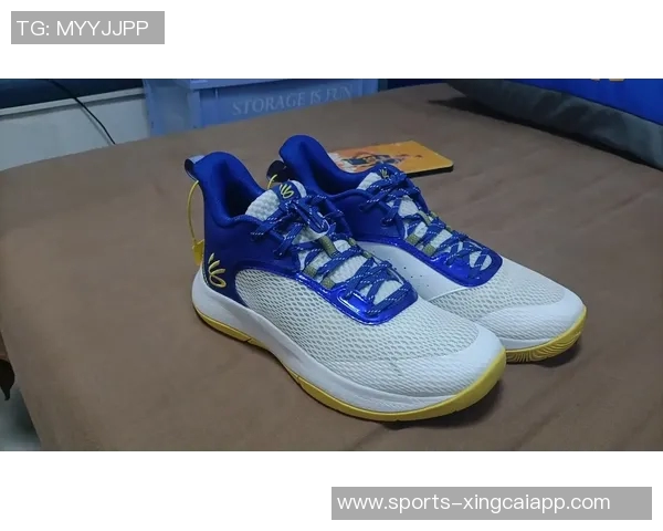 库里尽管仍穿安德玛却有能力与任何品牌签约展现个人价值