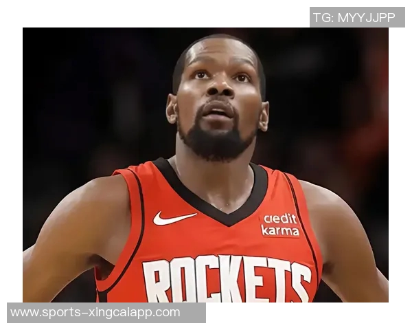 杜兰特强调团队协作的重要性六人得分上双展现球队整体实力 杜兰特强调团队协作的重要性六人得分上双展现球队整体实力